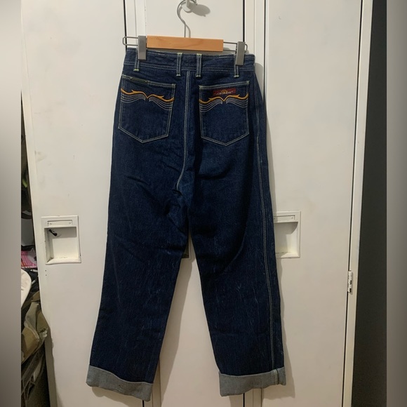 Vintage Jordache high waisted, dark blue jeans. - Picture 5 of 7